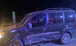 Konya’da otomobil ile hafif ticari araç çarpıştı: 5 yaralı