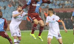Trendyol Süper Lig: Trabzonspor: 1 - Fatih Karagümrük: 1 (İlk yarı)