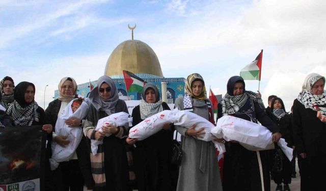 Karaman’da kadınlardan İsrail’e ’bebek kefenli’ protesto