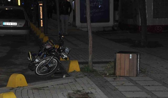 Keşan’da motosiklet ile otomobil çarpıştı: 2 yaralı